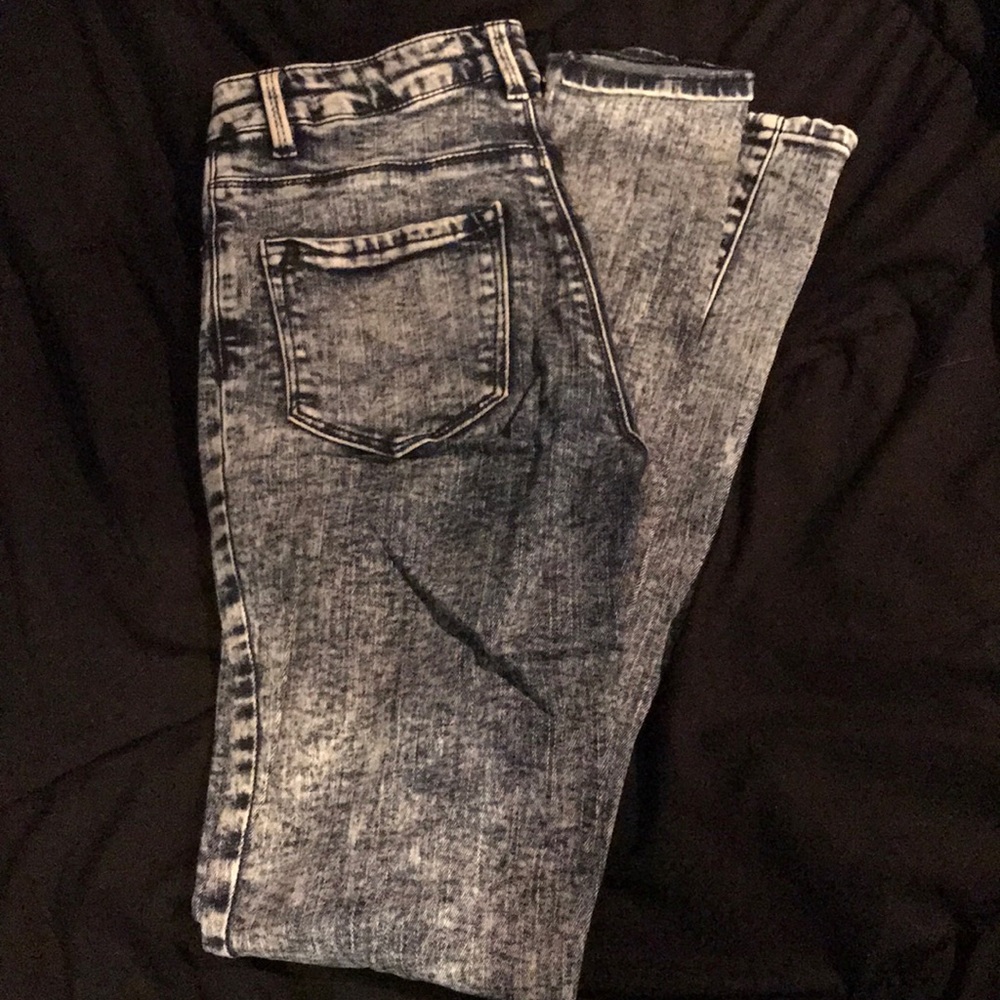Refuge stretchy ripped jeans